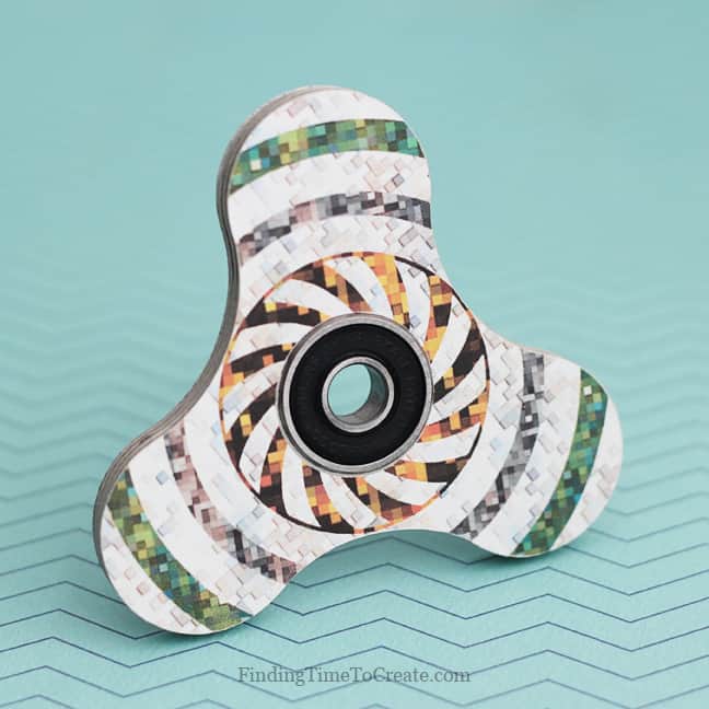 Make Sensational Fidget Spinners for Summertime Fun